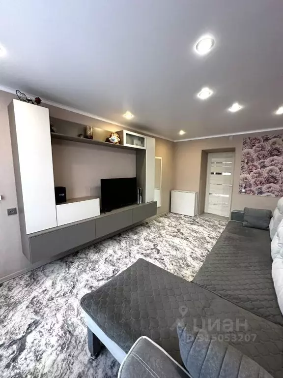3-к кв. Омская область, Омск просп. Карла Маркса, 37 (57.0 м) - Фото 0