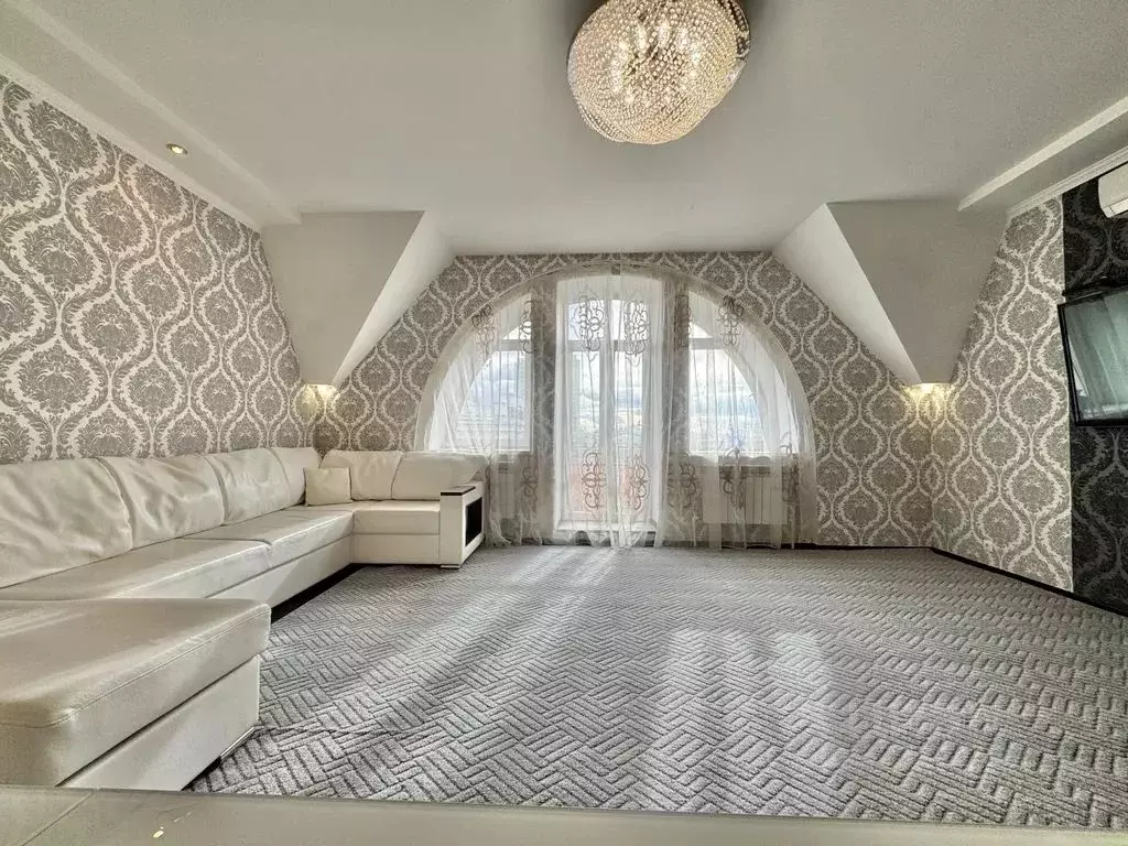 3-к кв. Татарстан, Казань ул. Лобачевского, 6 (110.0 м) - Фото 1