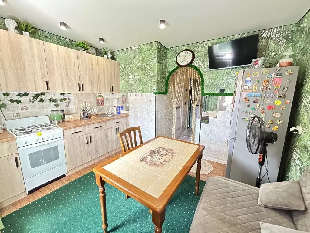 1-к. квартира, 50 м, 3/3 эт. - Фото 1