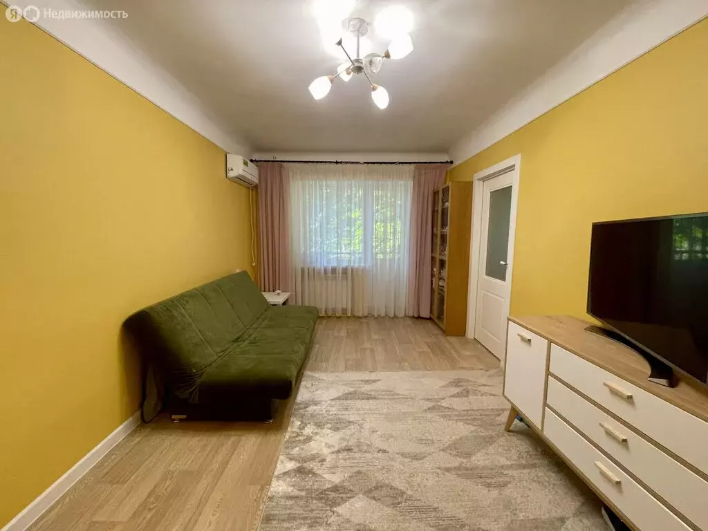 3-комнатная квартира: Ростов-на-Дону, проспект Стачки, 188/1 (56 м) - Фото 1