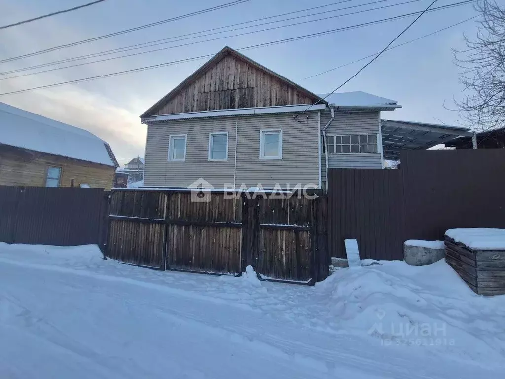 Дом в Бурятия, Улан-Удэ Шахтовая ул. (170 м) - Фото 1