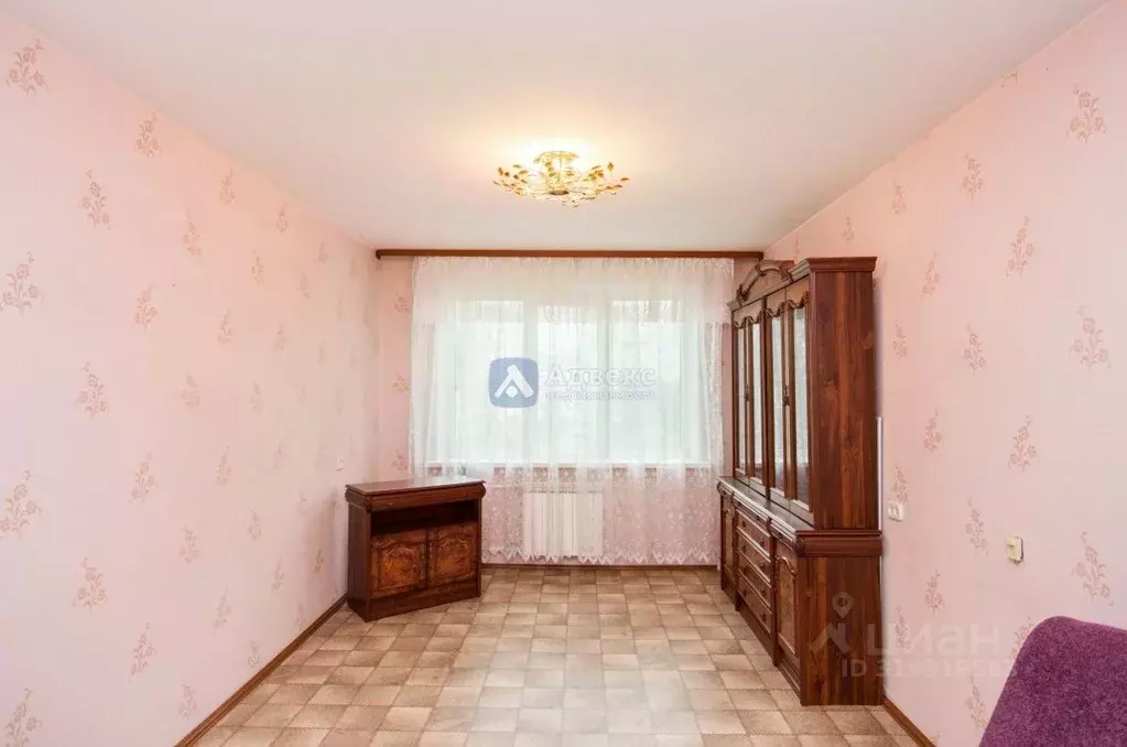 3-к кв. Тюменская область, Тюмень ул. Газовиков, 29 (67.1 м) - Фото 0