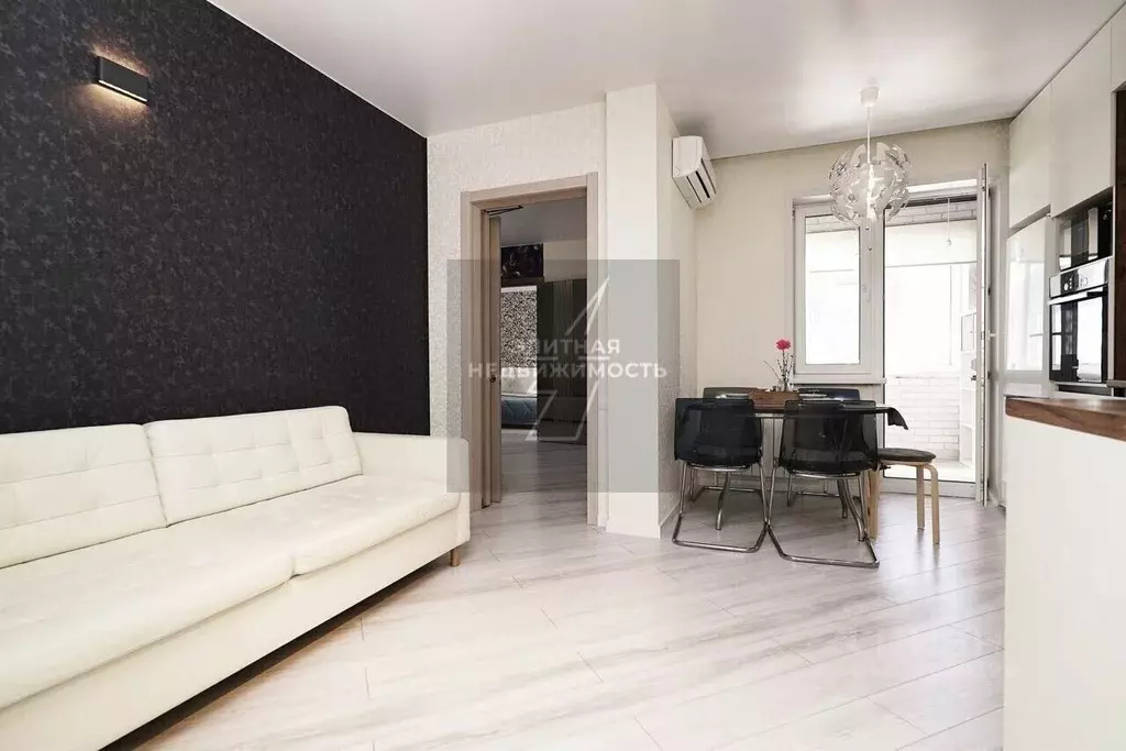 3-к кв. Татарстан, Казань Чистопольская ул., 61Д (105.0 м) - Фото 1