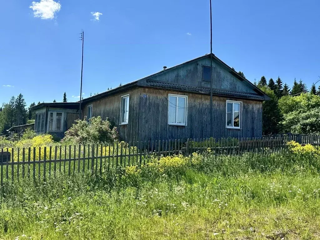 Дом в Пермский край, Ильинский муниципальный округ, д. Катаевы 17/2 ... - Фото 0