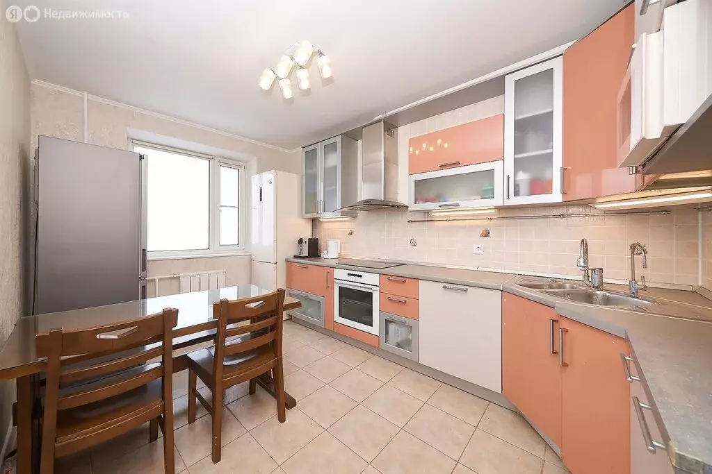 3-комнатная квартира: Люберцы, микрорайон Городок Б, улица 3-е ... - Фото 1