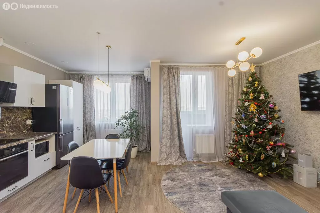 4-комнатная квартира: Краснодар, улица Евгении Жигуленко, 13 (85 м) - Фото 1