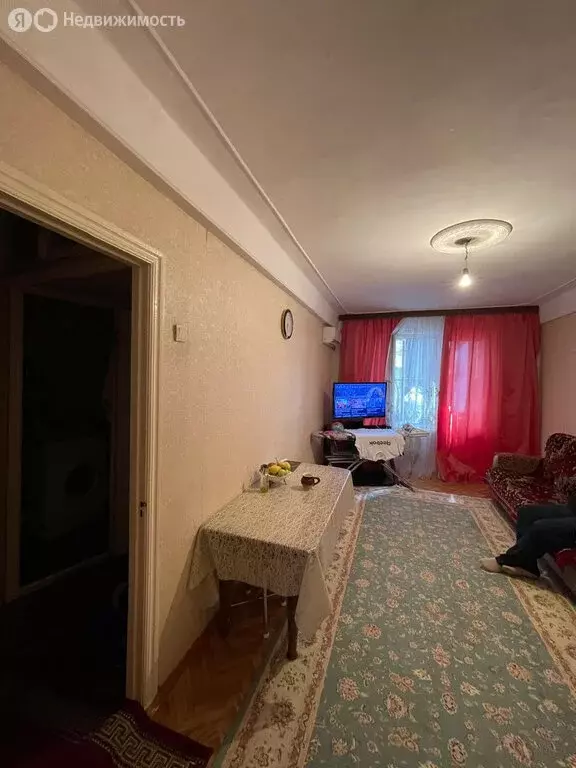2-комнатная квартира: Махачкала, улица Ирчи Казака, 20 (45.4 м) - Фото 1
