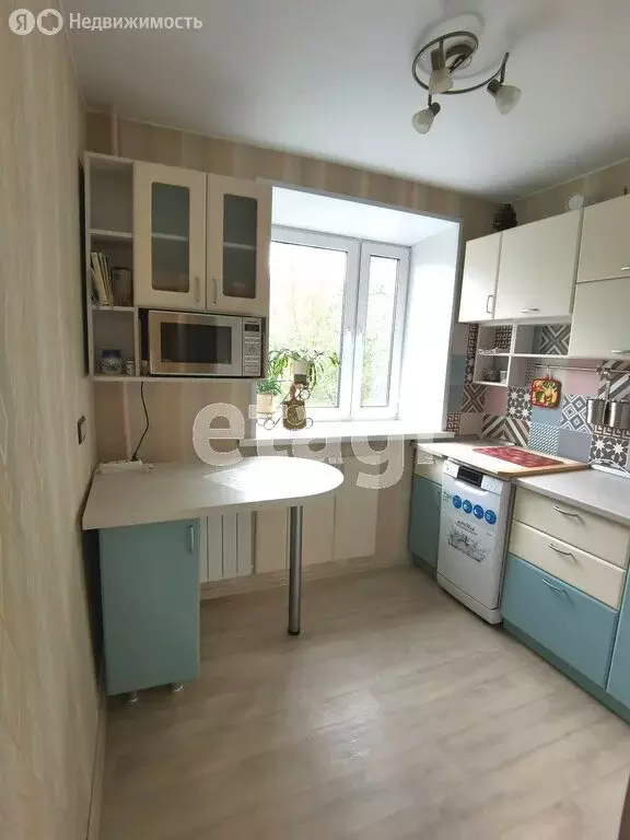 2-комнатная квартира: Тюмень, проезд Геологоразведчиков, 16 (46.8 м) - Фото 2