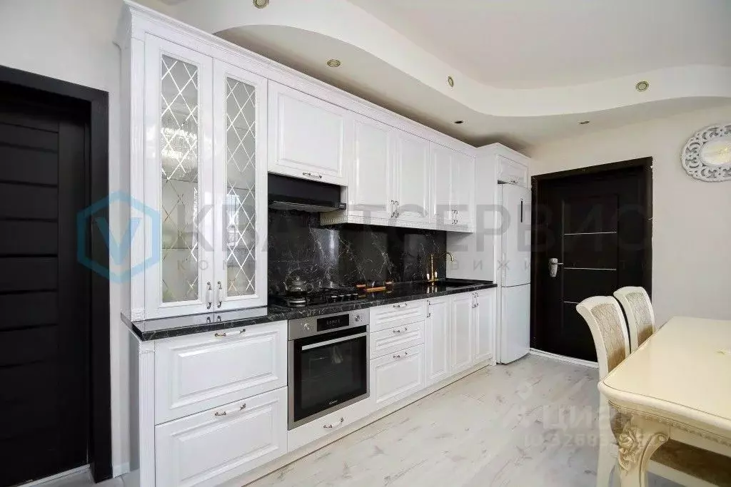 Дом в Омская область, Омск ул. Дунаевского, 7 (200 м) - Фото 2