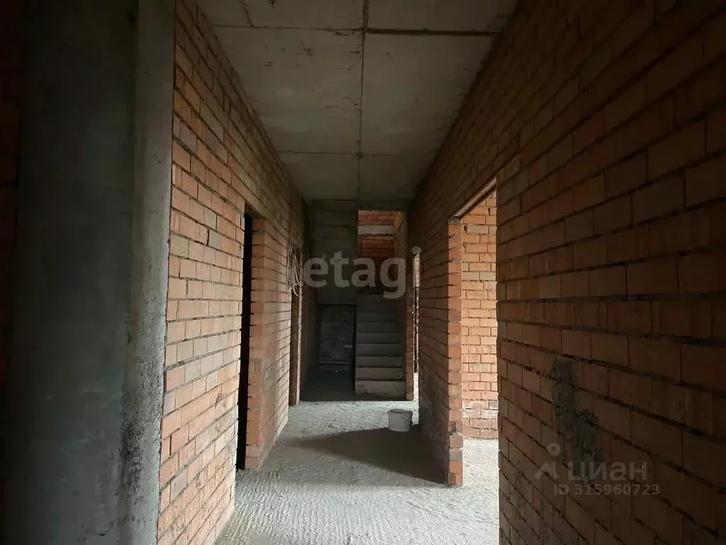 5-к кв. Северная Осетия, Владикавказ ул. Павленко, 8 (245.0 м) - Фото 1