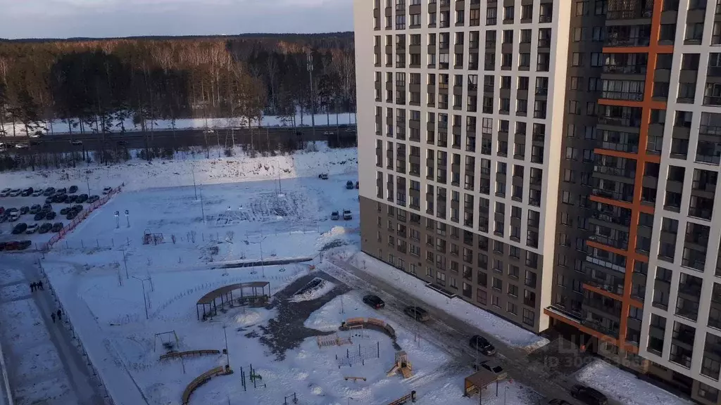 Офис в Свердловская область, Екатеринбург Уктус жилрайон, Светлый мкр, ... - Фото 1