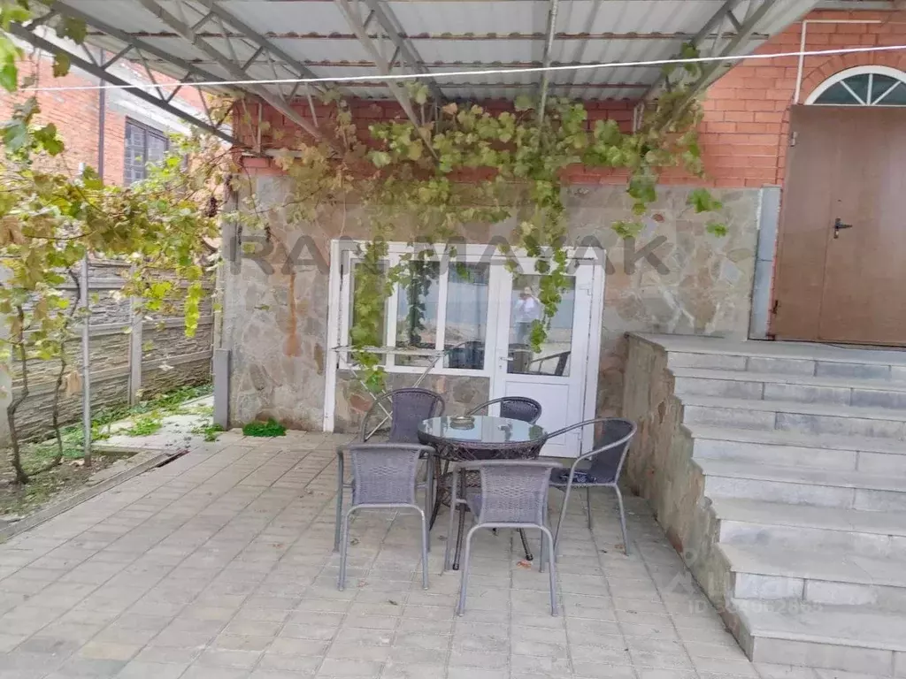 Дом в Адыгея, Майкоп ул. Ломоносова (241 м) - Фото 2