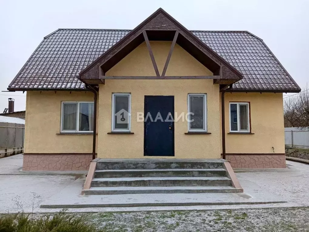 Дом в Белгородская область, Белгородский район, Пушкарское с/пос, с. ... - Фото 1