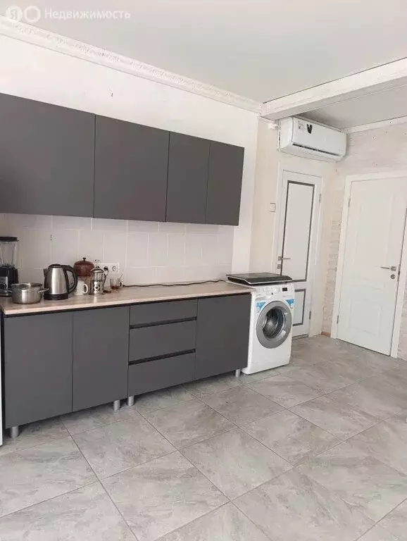 Дом в Севастополь, улица Матюшенко, 1 (180 м) - Фото 2