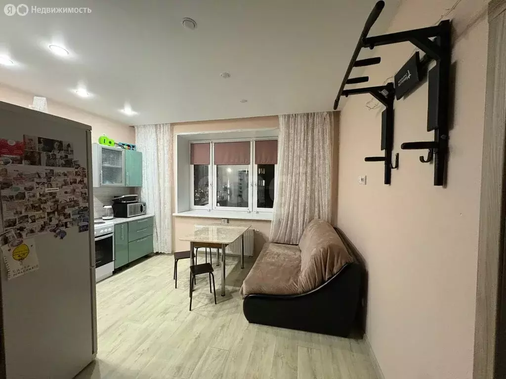 1-комнатная квартира: Тюмень, улица Республики, 204к11 (33 м) - Фото 2