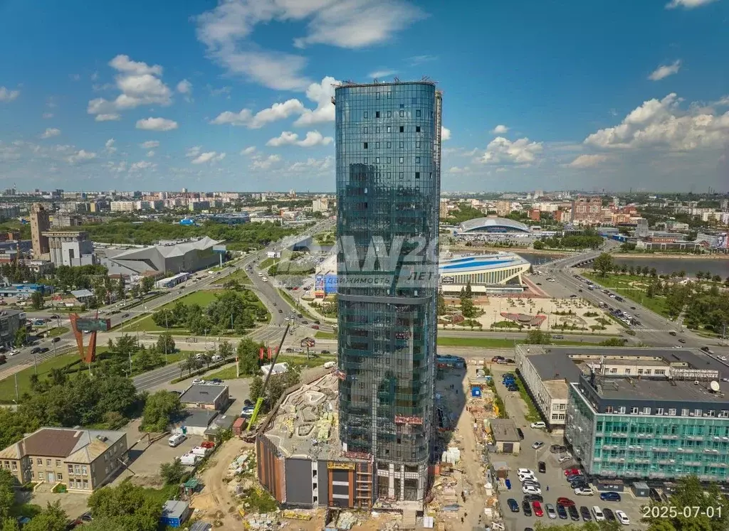 2-к кв. Челябинская область, Челябинск ул. Труда, 157А (74.3 м) - Фото 0