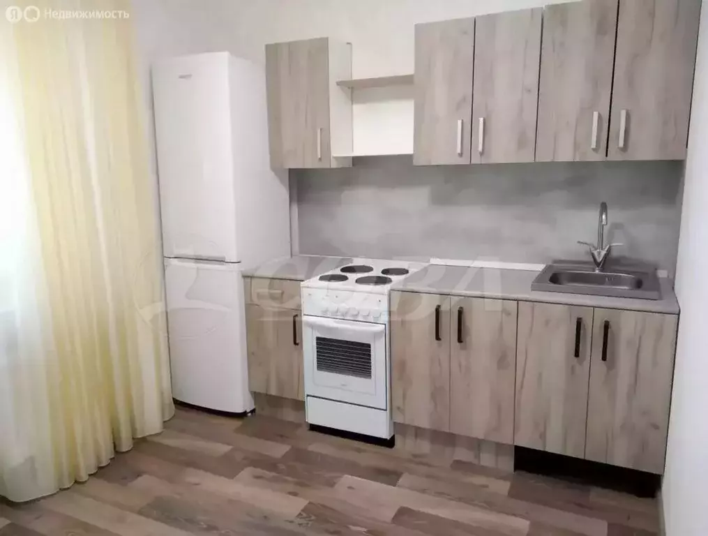 1-комнатная квартира: Тюмень, улица Александра Митинского, 4 (41 м) - Фото 2