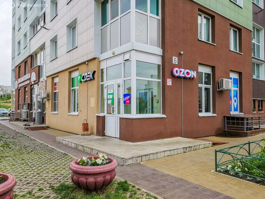 2-комнатная квартира: Омск, бульвар М.М. Кузьмина, 27 (58.4 м) - Фото 1