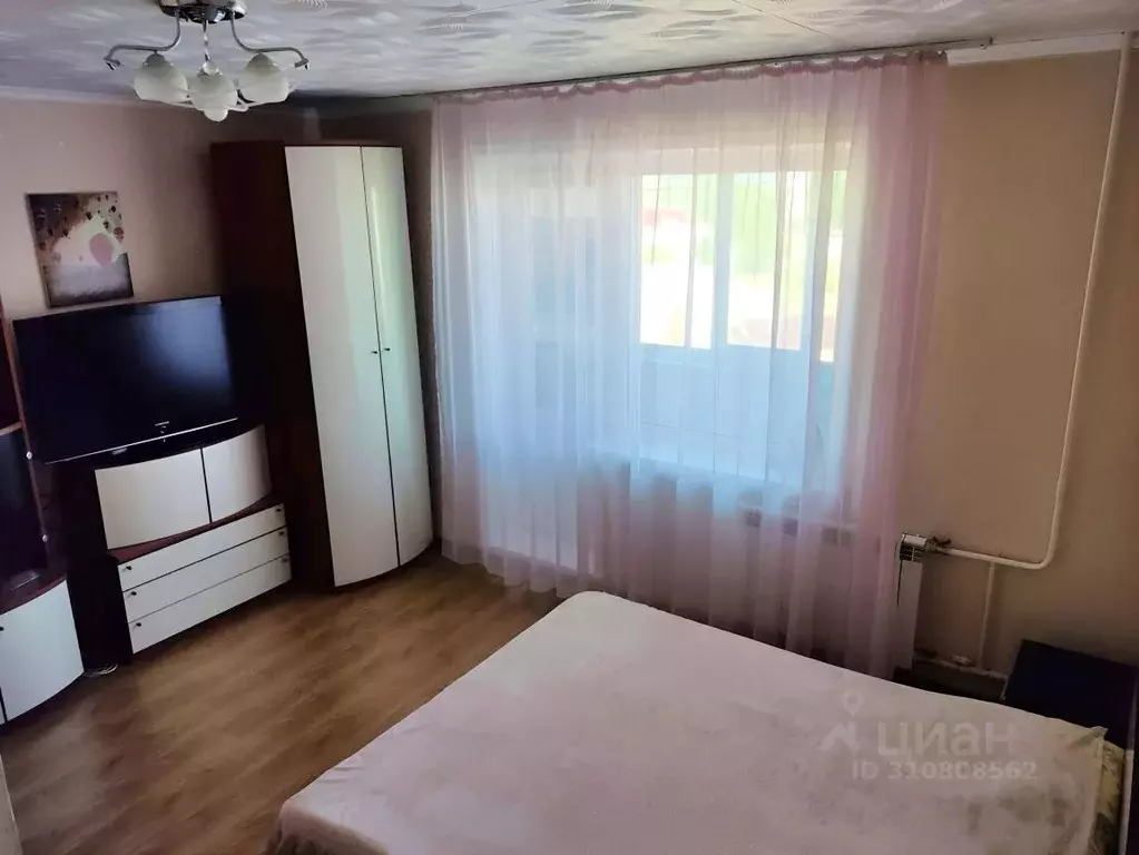 1-к кв. Иркутская область, Братск ул. Володарского, 15 (30.0 м) - Фото 0