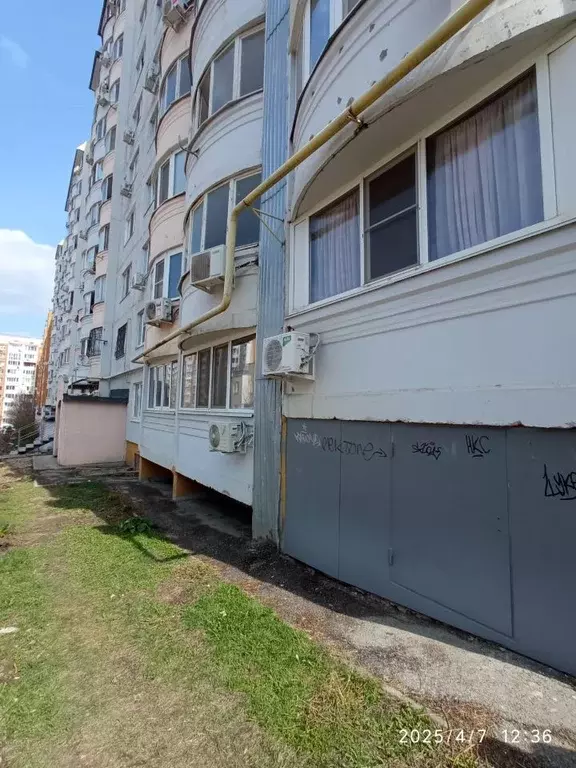 2-к кв. Саратовская область, Саратов ул. Имени П.Ф. Батавина, 17 (69.2 ... - Фото 0