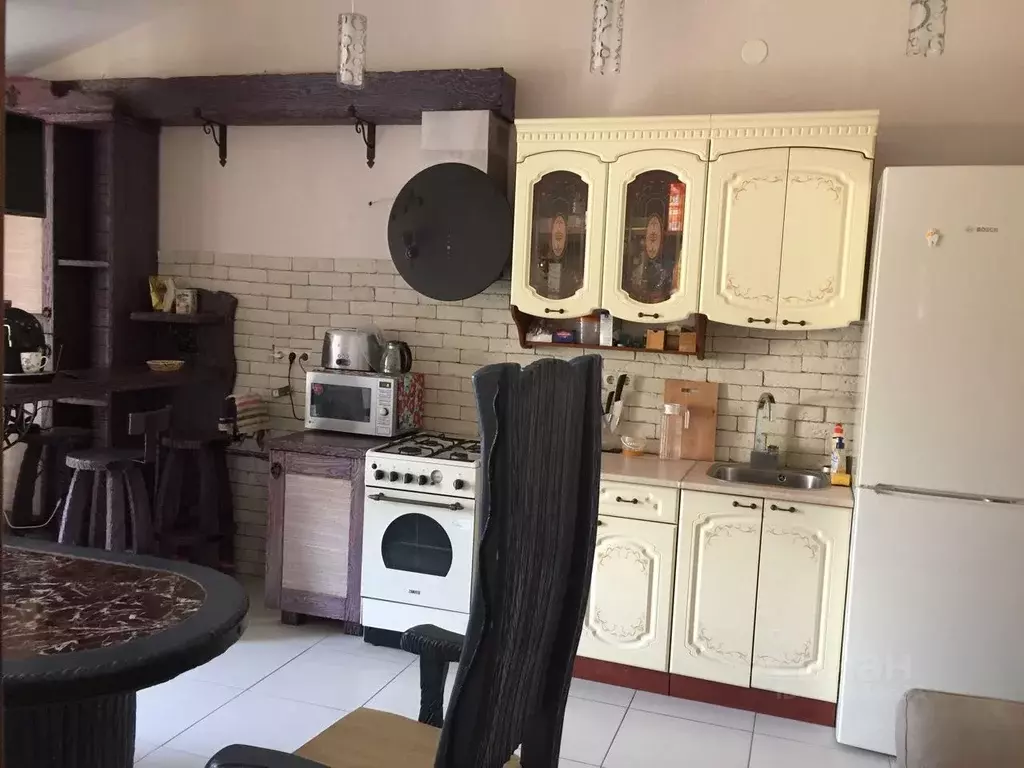 3-к кв. Краснодарский край, Сочи ул. Полтавская, 14 (87.7 м) - Фото 2