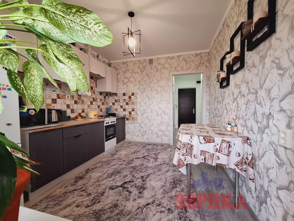 1-к кв. Краснодарский край, Крымск Надежда мкр, ул. Надежды (36.0 м) - Фото 1
