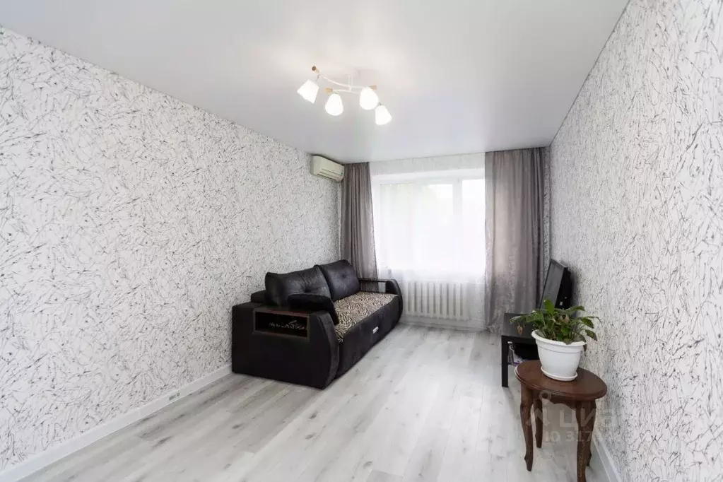 3-к кв. Оренбургская область, Оренбург проезд Газовиков, 32 (65.5 м) - Фото 1