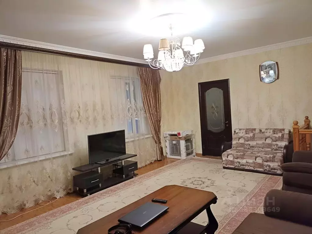 Дом в Дагестан, Дербент ул. Гейдара Алиева, 10 (120 м) - Фото 1