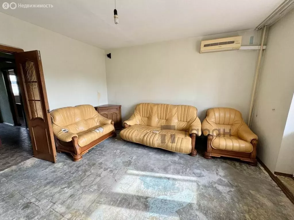 4-комнатная квартира: Челябинск, улица Молодогвардейцев, 70В (87.2 м) - Фото 1