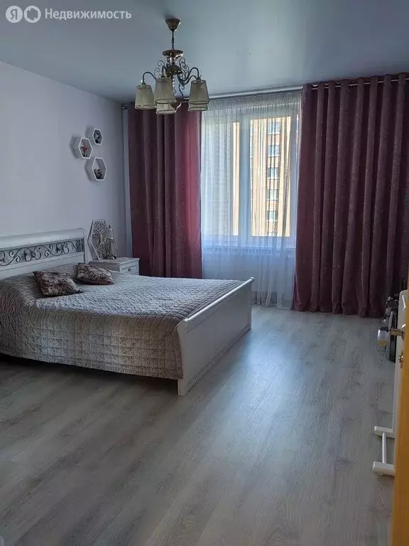 2-комнатная квартира: Нижний Новгород, улица Александра Хохлова, 3 (63 ... - Фото 1