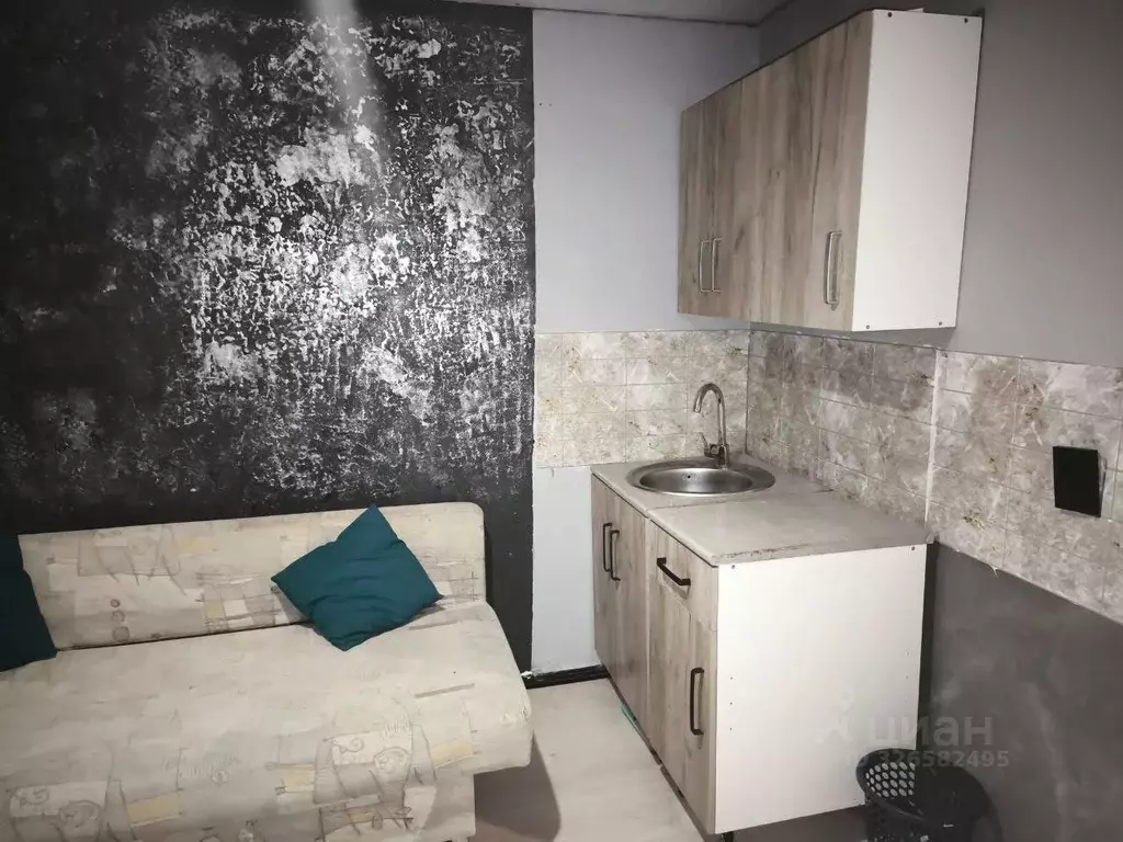 Студия Кемеровская область, Новокузнецк ул. Климасенко, 4 (16.1 м) - Фото 2