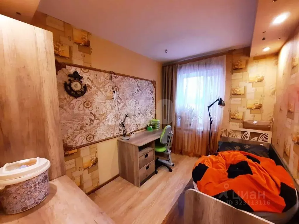 4-к кв. Вологодская область, Сокол Производственная ул., 5 (70.0 м) - Фото 2