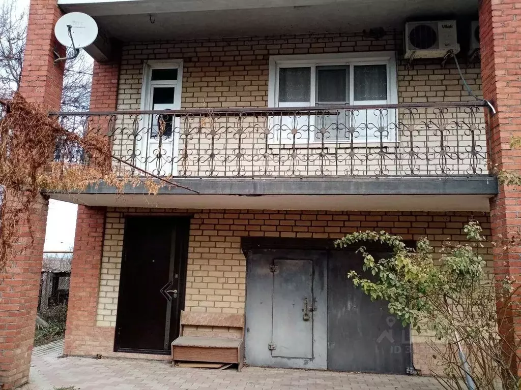 Дом в Краснодарский край, Абинский район, Ахтырское городское ... - Фото 0