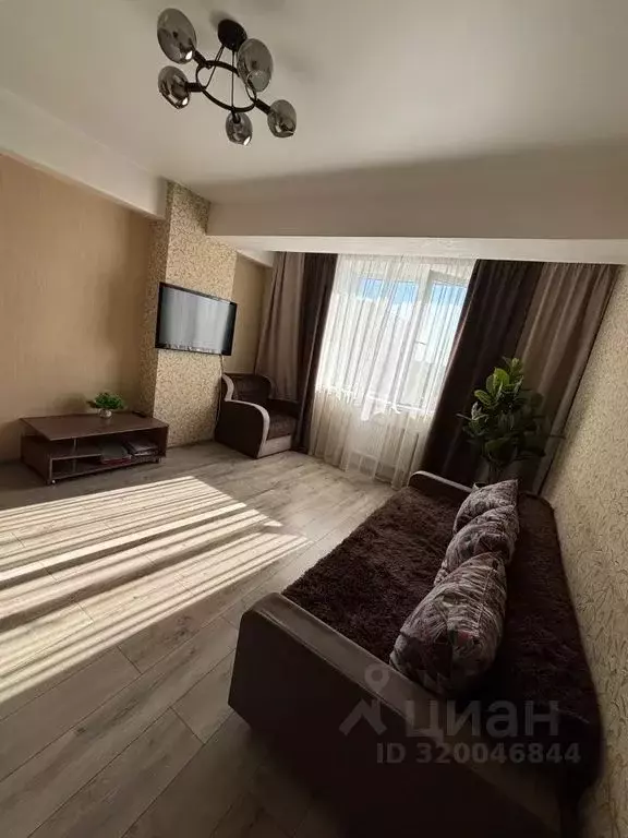 2-к кв. Хакасия, Абакан ул. Чертыгашева, 166 (58.0 м) - Фото 1