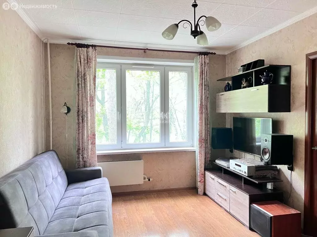 3-комнатная квартира: Москва, Зеленоградская улица, 37 (49.5 м) - Фото 1