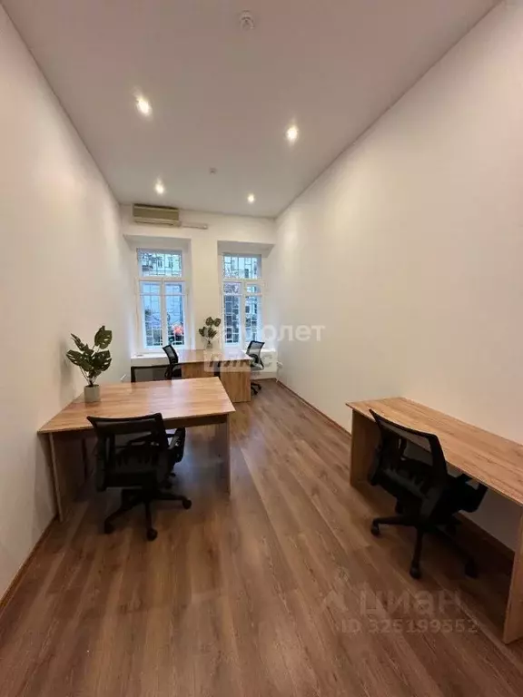 Помещение свободного назначения в Москва Тверская ул., 12С7 (17 м) - Фото 0