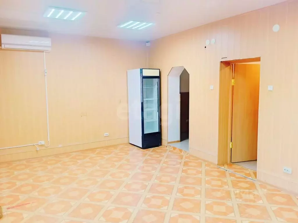 Торговая площадь в Крым, Бахчисарай ул. Ракитского, 15 (50 м) - Фото 0