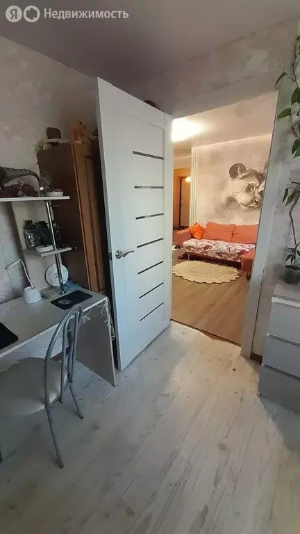 4-комнатная квартира: Лесной, улица Бажова, 8А (62.7 м) - Фото 1
