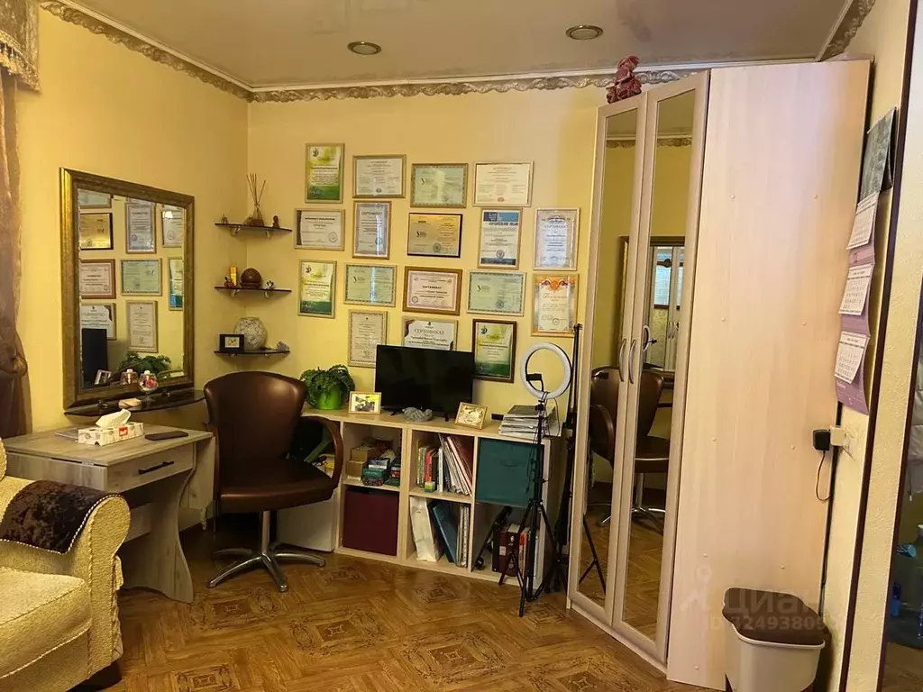 1-к кв. Свердловская область, Екатеринбург ул. Индустрии, 123 (30.6 м) - Фото 1