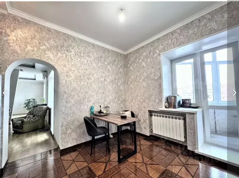 3-к кв. Омская область, Омск просп. Комарова, 9 (126.0 м) - Фото 2