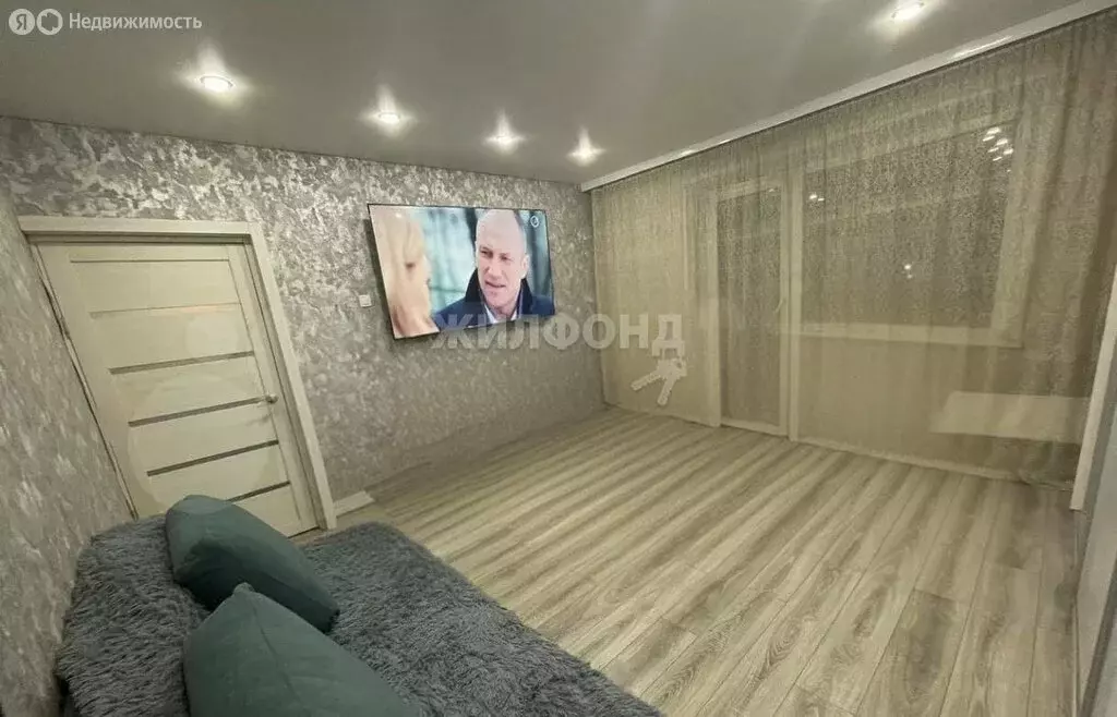 2-комнатная квартира: Абакан, улица Лермонтова, 3 (52 м) - Фото 1