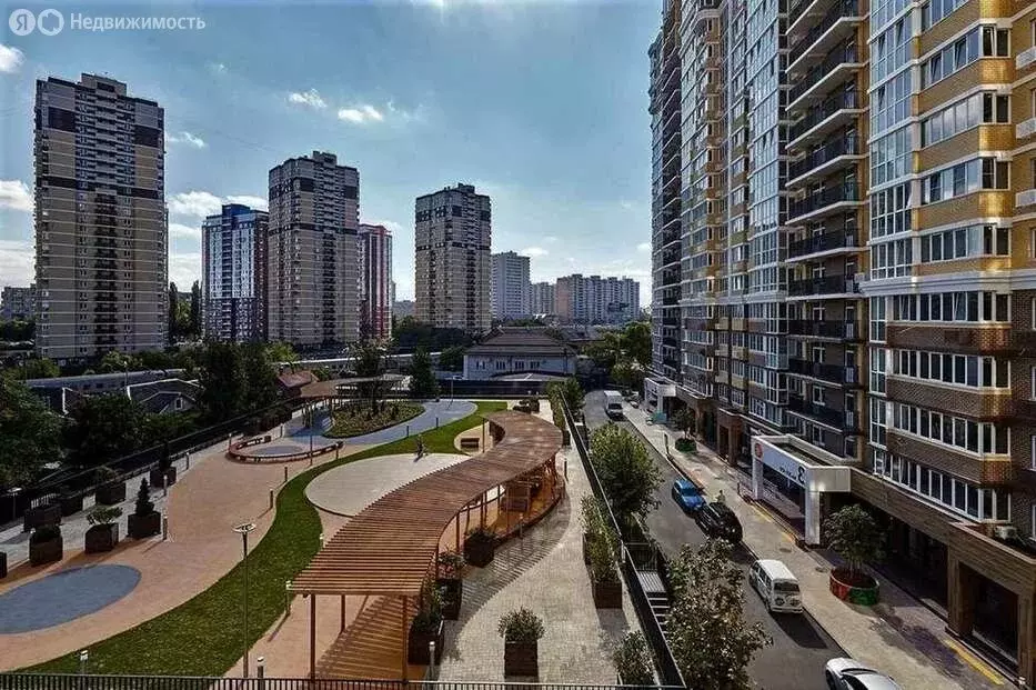 2-комнатная квартира: Краснодар, улица Западный Обход, 45к5 (68.9 м) - Фото 1