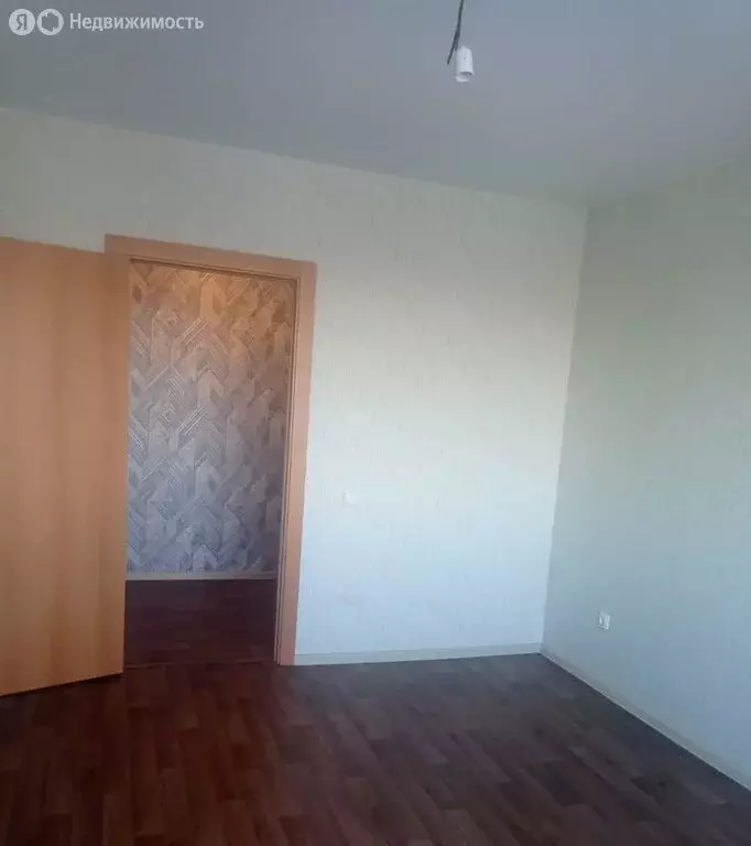 3-комнатная квартира: Энгельс, улица Колотилова, 80Б (77 м) - Фото 0