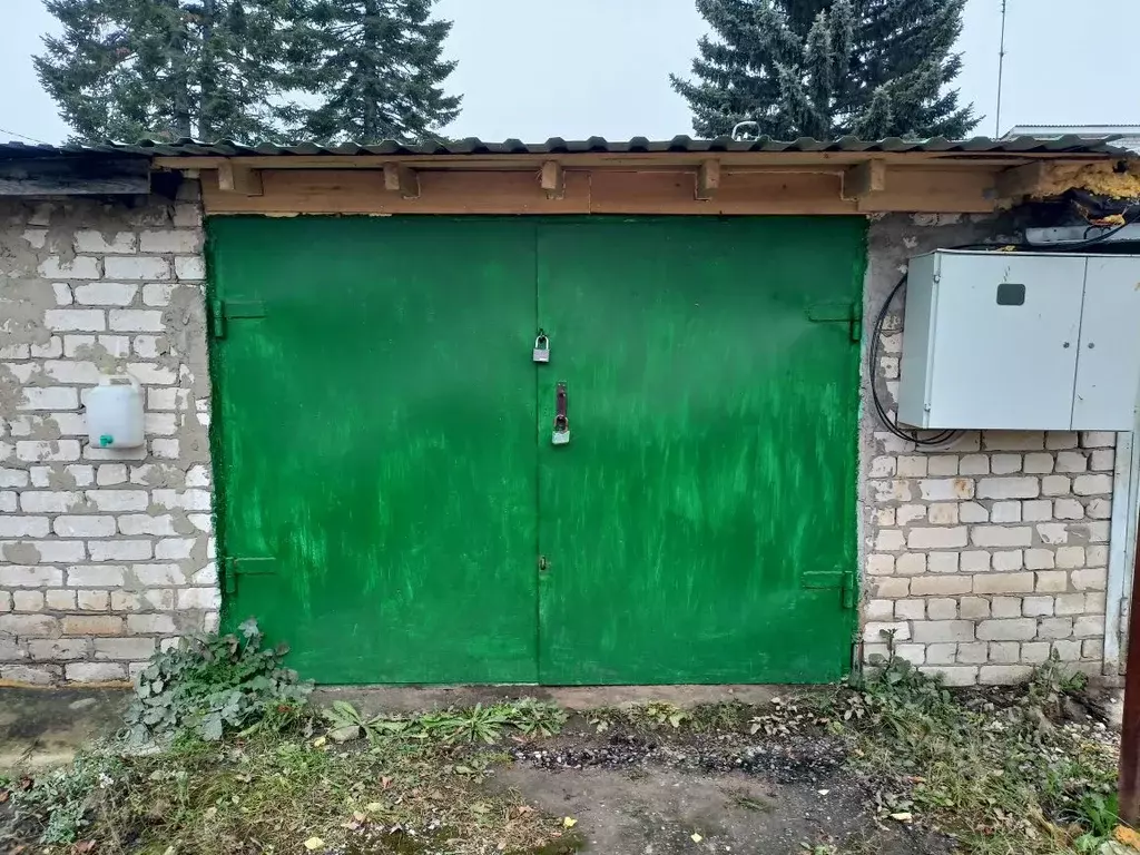 Гараж в Самарская область, Безенчук пгт ул. Советская (20 м) - Фото 1