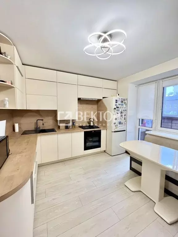 2-к. квартира, 53,7 м, 1/9 эт. - Фото 0