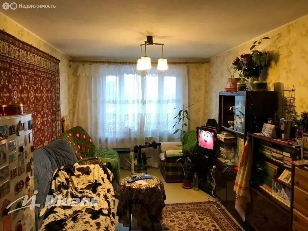 3-комнатная квартира: Москва, улица Академика Миллионщикова, 18 (60 м) - Фото 1