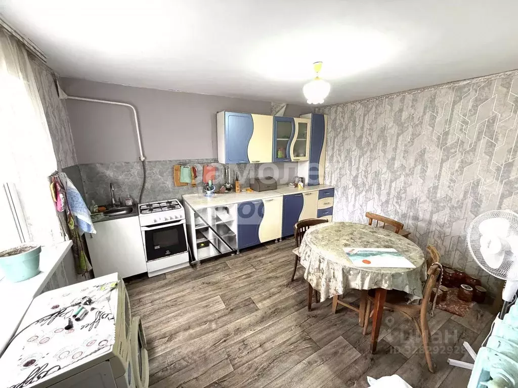 Дом в Краснодарский край, Кореновск ул. Розы Люксембург (50 м) - Фото 1