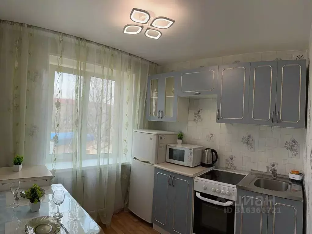 1-к кв. Приморский край, Артем ул. Фрунзе, 42 (30.0 м) - Фото 0