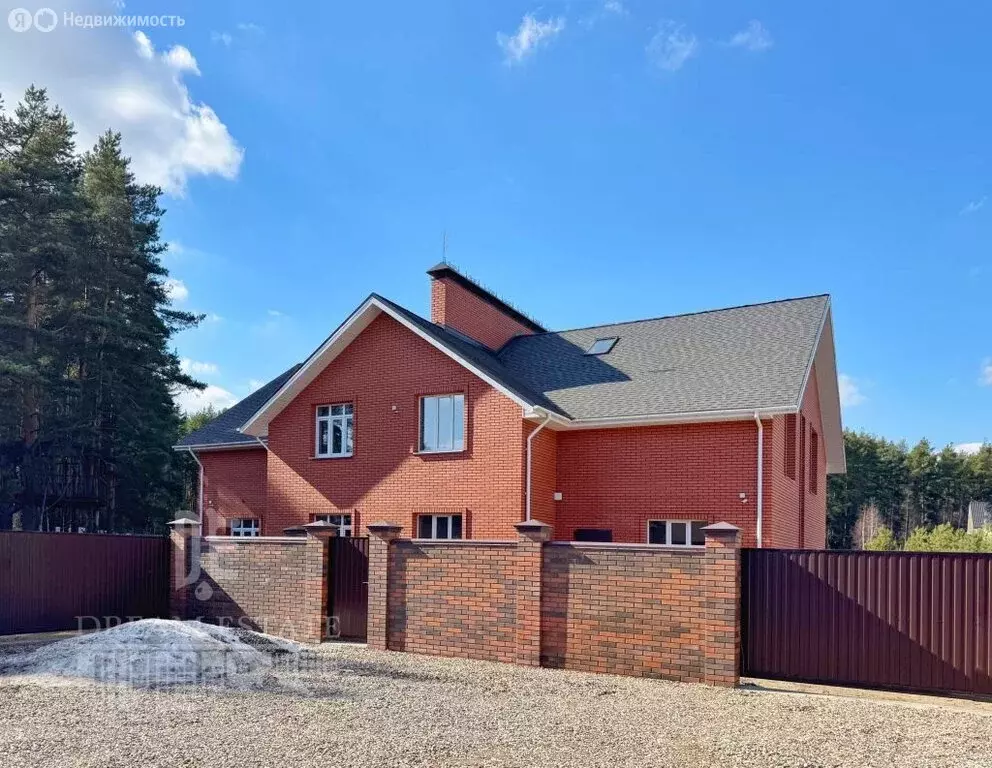 Дом в посёлок Красный Бор, Хвойная улица (260 м) - Фото 1