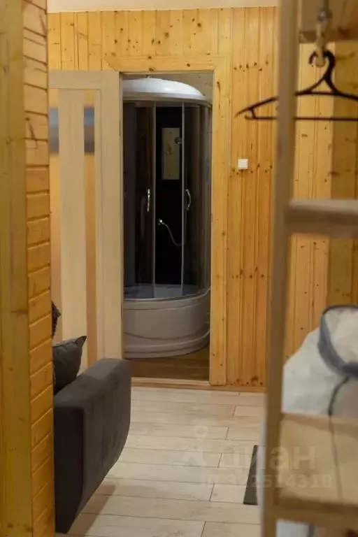 Комната Бурятия, Тункинский район, пос. Аршан Набережная ул., 19А - Фото 2